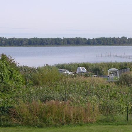 Pension Am Bodden Ribnitz-Damgarten Exterior foto